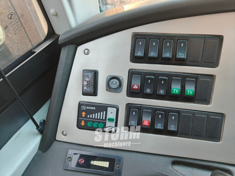 High-Quality Four-Wheel Diesel King Long Buses Can Carry Passengers and Have Luggage Storage Space