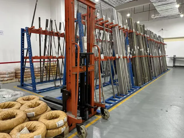Inserções de Rosca com Fechadura de Chave em Aço Inoxidável e Aço Carbono