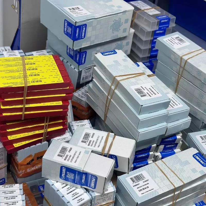 Inserções de Corte de Carboneto Negativas de Alta Precisão em Forma de Quadrado Gesac Cnmg120404-Qfgp1120 para Aço Inoxidável