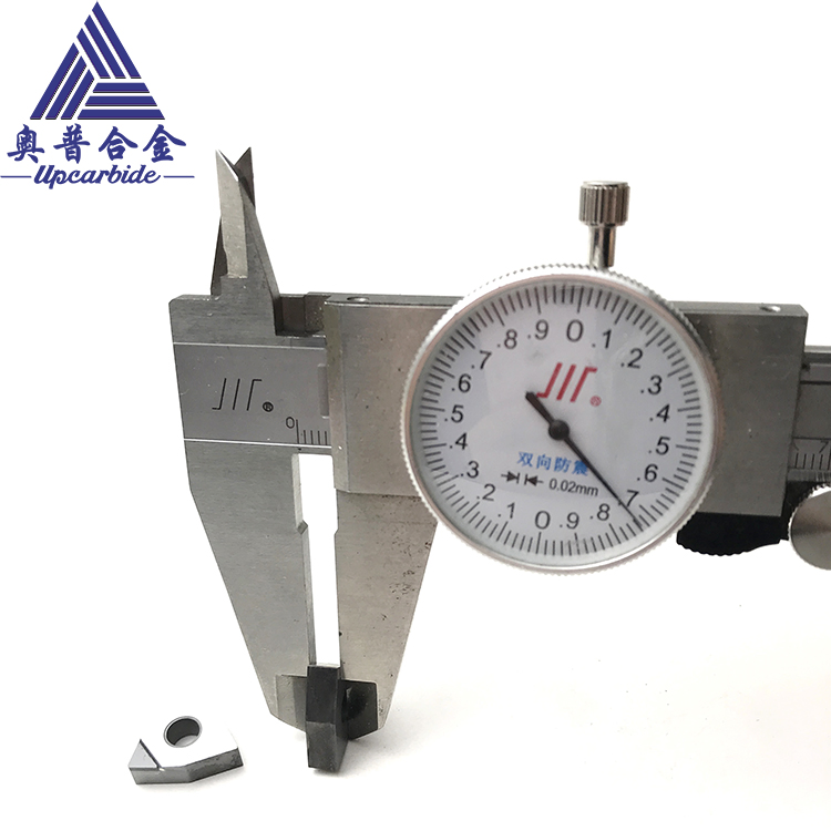 Ferramentas de Corte para Torneamento de Materiais Duros Wnmg080404 Insertos Sólidos de CBN de Carbeto para Ferro Fundido e Aço