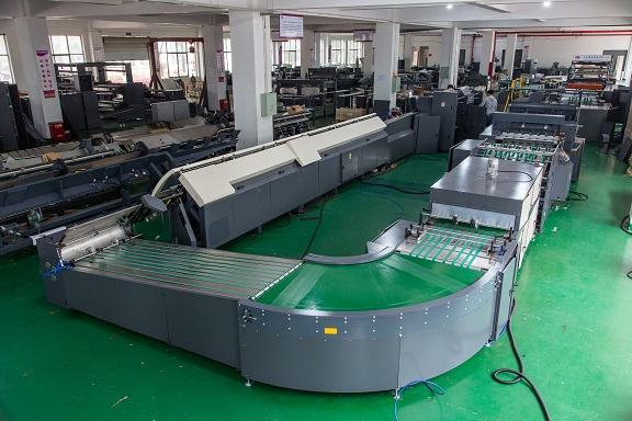 Máquina de Cadernos com Encadernação em Cola