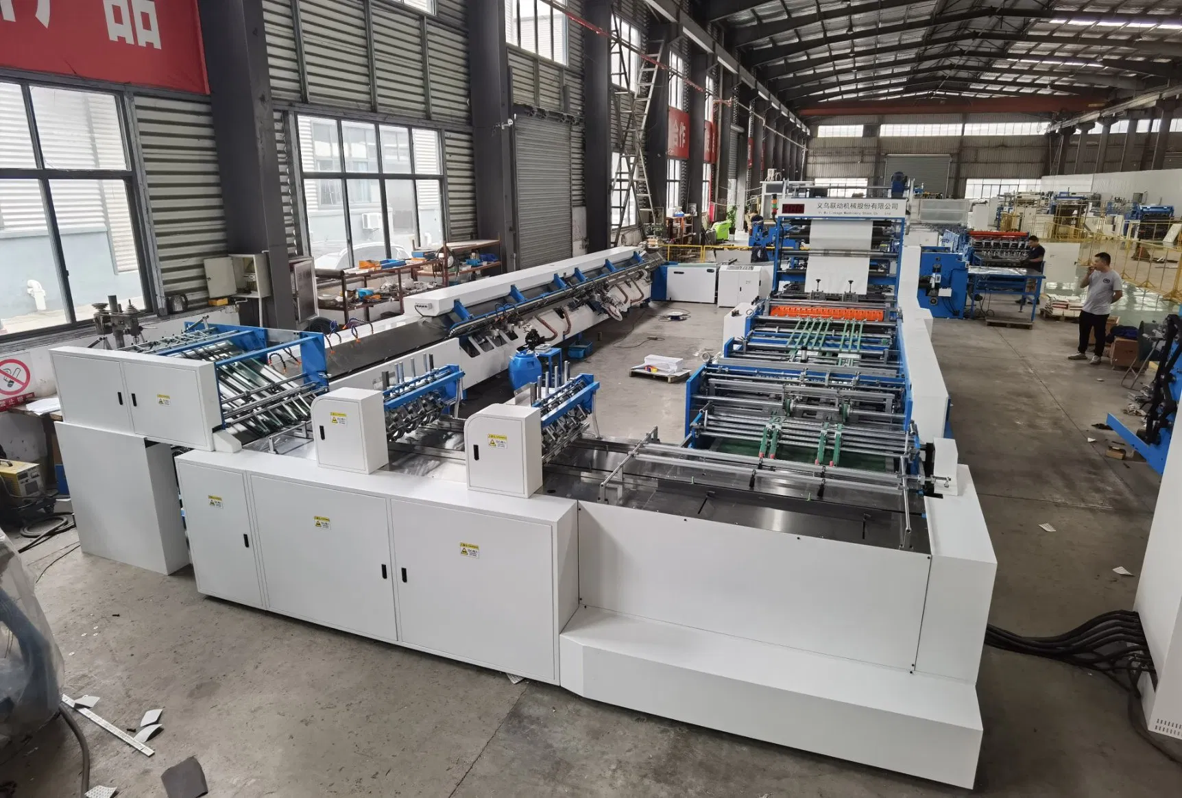 Máquina de Cadernos com Encadernação em Cola