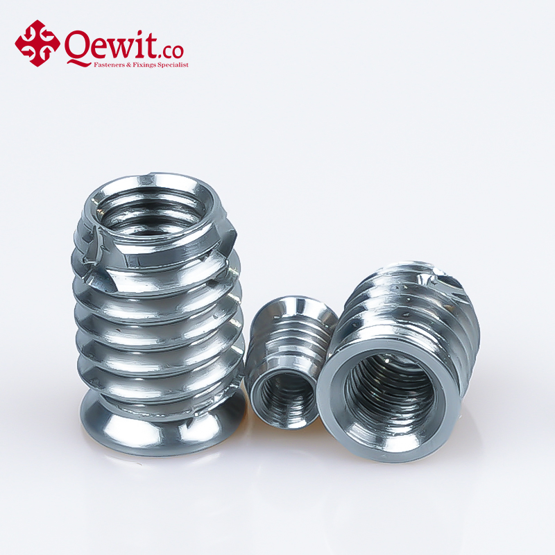 Através do Inserto Rosqueado Auto-rosqueante (A4 Grau) - Fornecedor de Fixadores Chinês