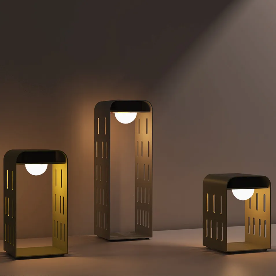 Outdoor Lamp Detail 2