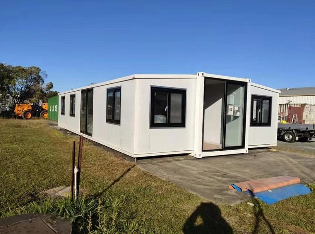 2025 Casa Contenedor Portátil Plegable Expandible Popular para Camping con Instalaciones de Vivienda