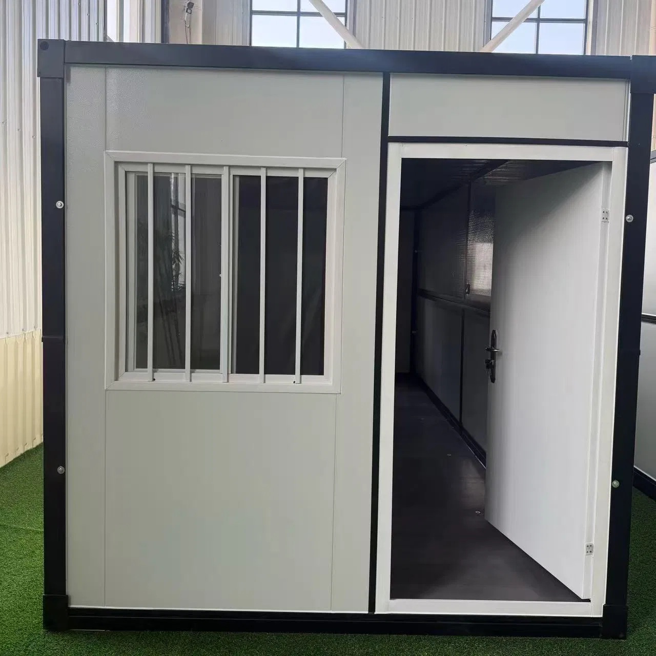 Casa Contenedor Plegable X-Estilo para una Eficiente Utilización del Espacio