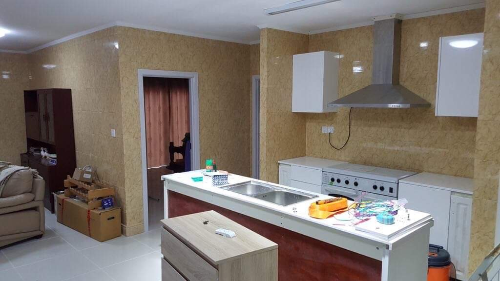 Panel sándwich con embossado de PU y tablero de cemento fibra villa de acero ligero prefabricada