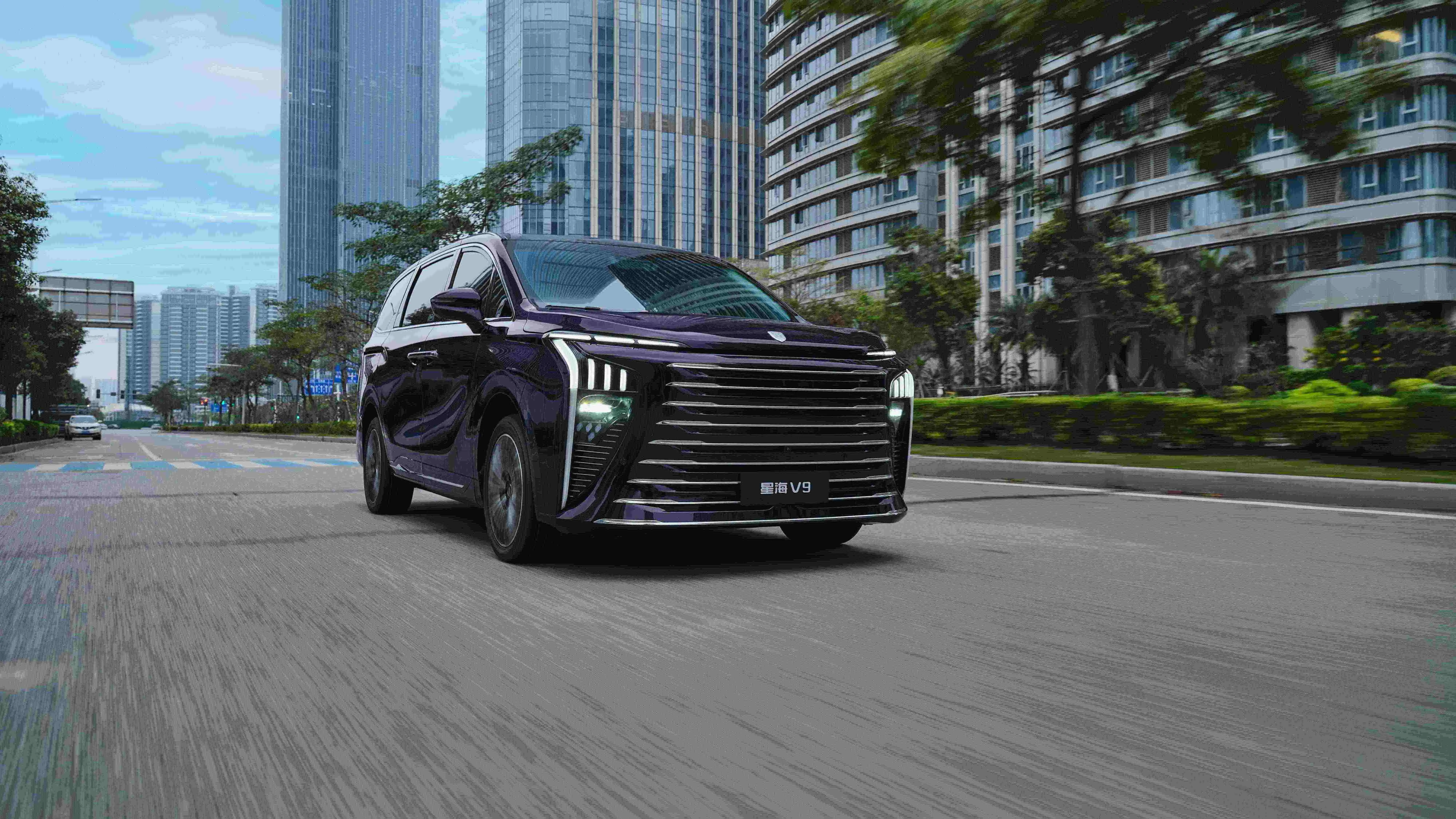 Wholesale Dongfeng Forthing V9 Plug-In Hybrid MPV Luxury Electric Vehicle Manufacturer, Factories