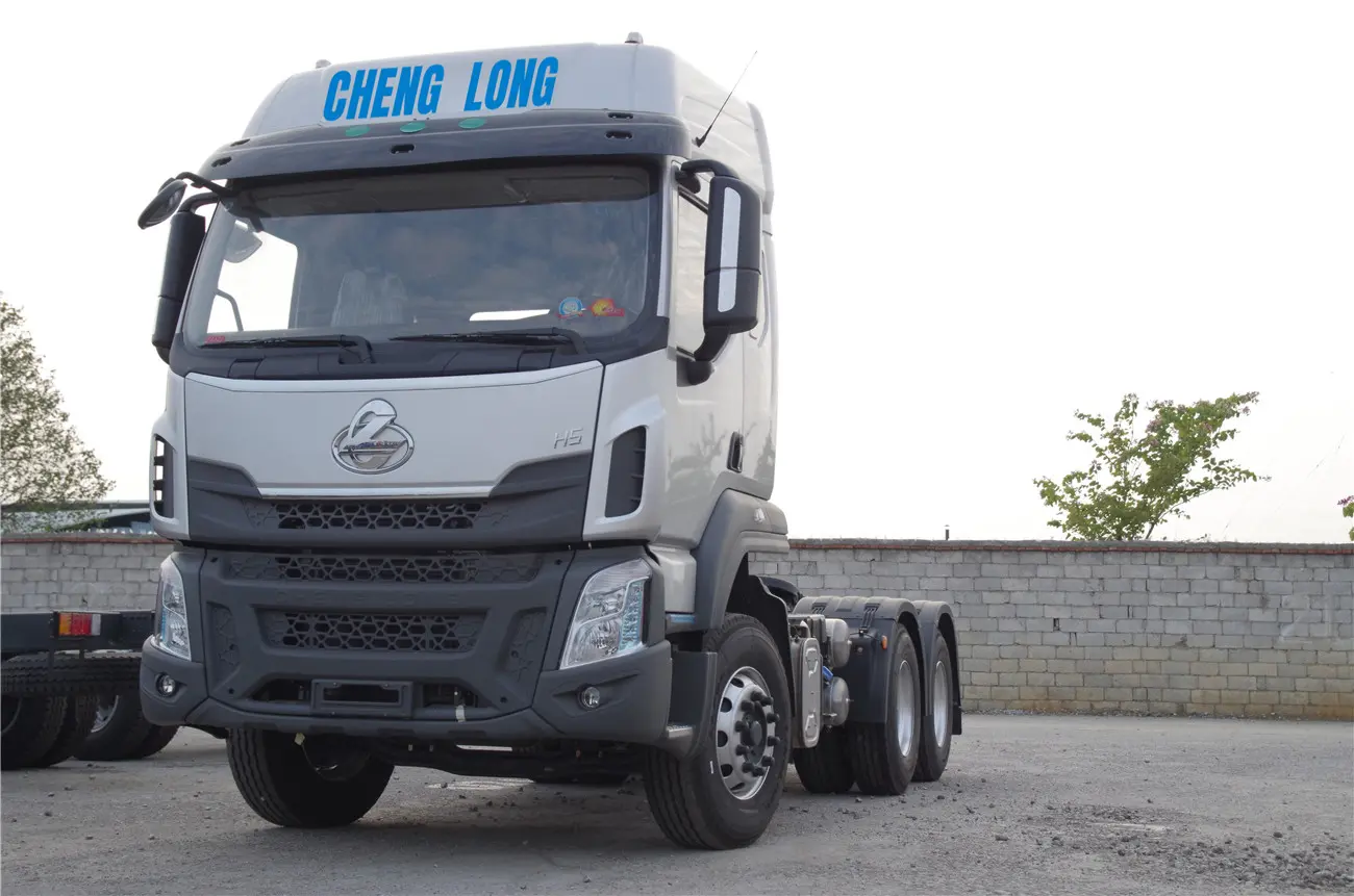 CHENGLONG 6X4 H5 Tractor Truck