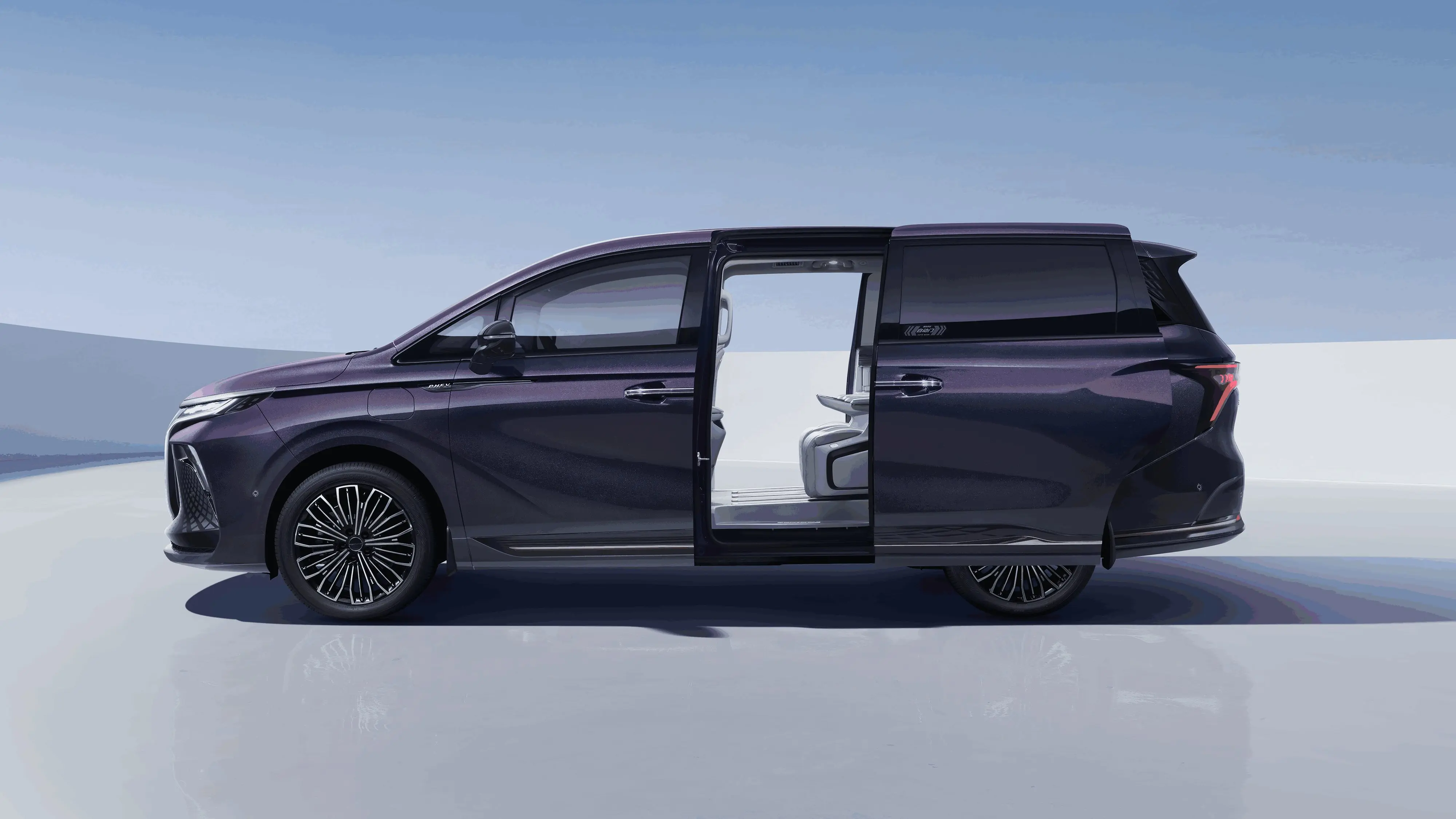Wholesale Dongfeng Forthing V9 Plug-In Hybrid MPV Luxury Electric Vehicle Manufacturer, Factories