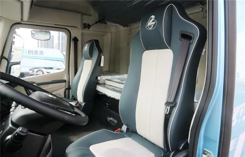 Large Space Cab
