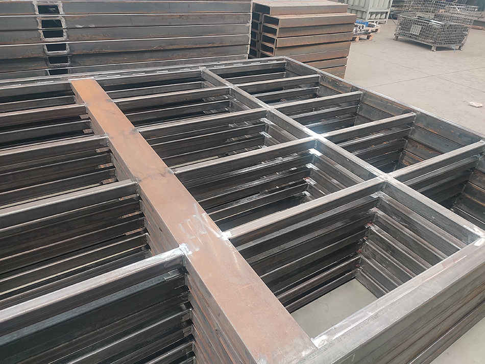 Customized Large Heavy-Duty Metal Sheet Manufacturing Steel Structure Welding Frame Fabrication With Iron Material Bending Type