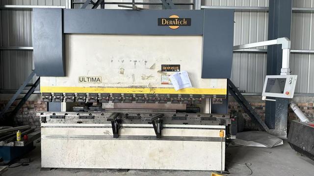 Manufacturing plant steel structure building construction