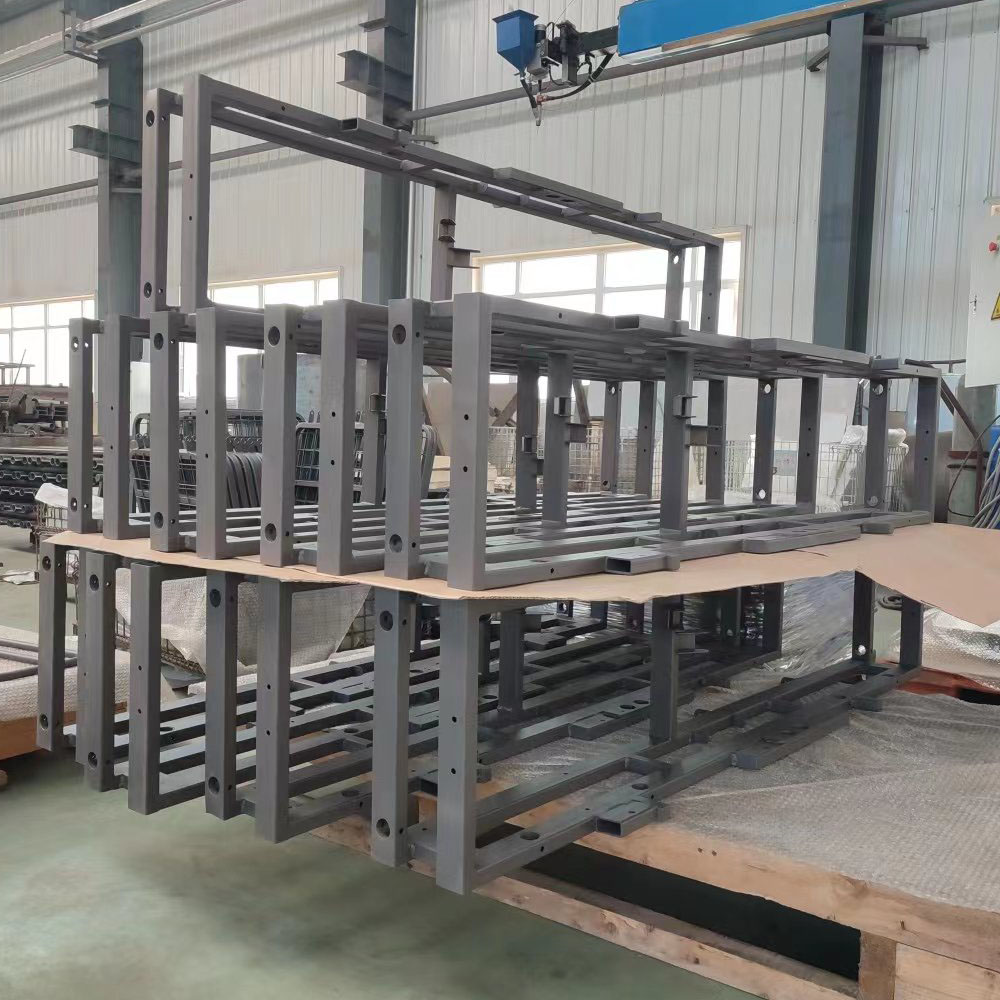 Manufacturing and welding of steel structures