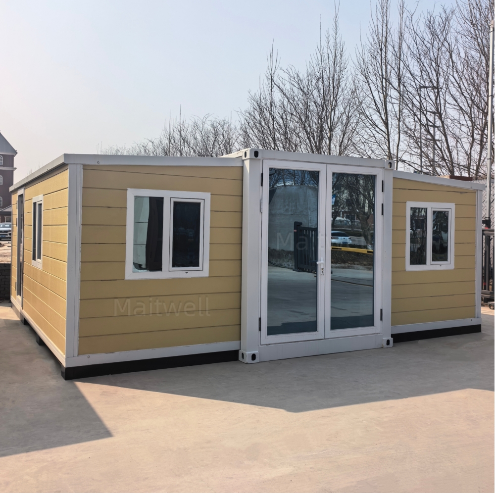 Prefabricated Steel Structure Corrugated Metal Exterior Wall Modern Design Container House for Living and Office