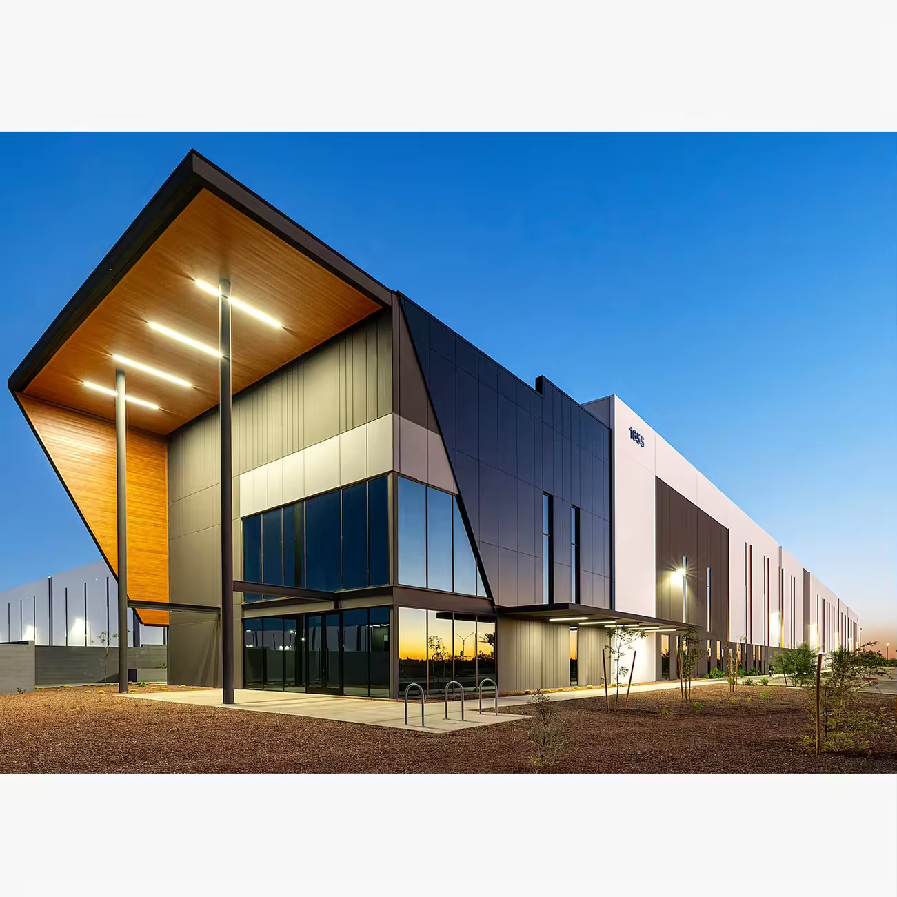 Commercial Steel Structure Three Story Steel Office Prefab Warehouse Steel Prefabricated Supermarket Building