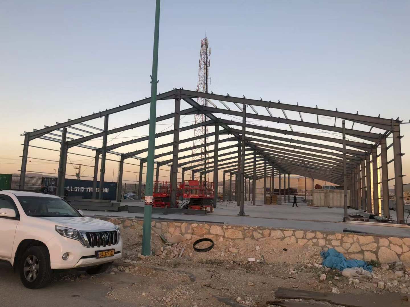 Professional Anti-Corrosion Steel Workshop Garage Shed Buildings for Agricultural Processing Coastal Use High Wind Resistance