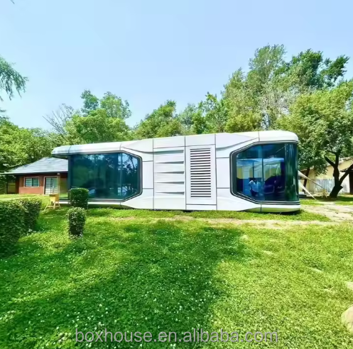 New Design Modular Light Steel Capsule Tiny House with Kitchen &amp; Bathroom Quick Assembly Luxury Villa for Hotel Use