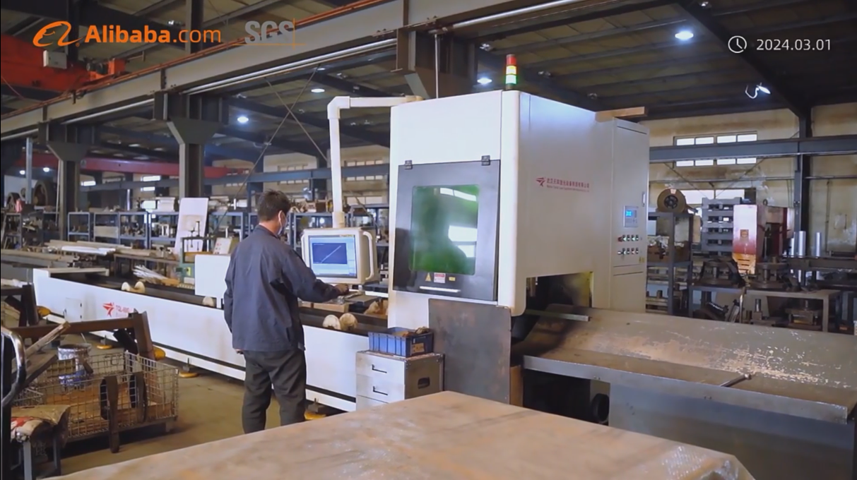 Laser tube cutting machine