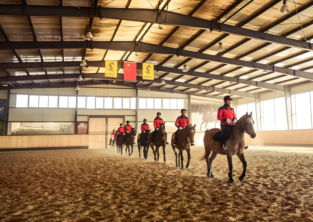 Prefabricated Steel Structure Indoor Horse Arena Stable Farmhouse Garage Shed Warehouse Designhorse Equestrian Shelter Workshop