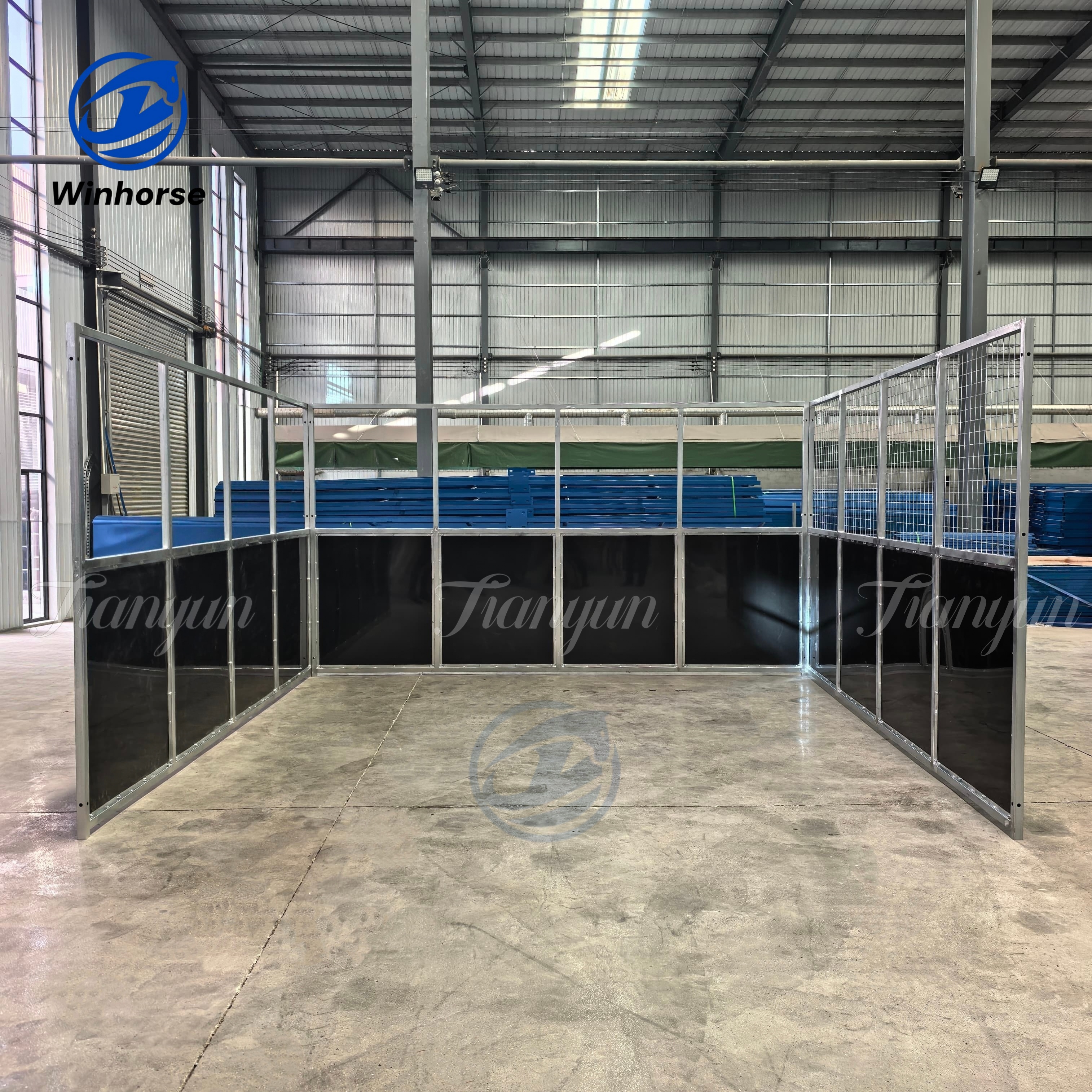 Hot Sale in Australia Outdoor Horse Shelter Farm Shed Modular Prefab Hot Dip Galvanized Steel Frame Horse Box Stable with Roof