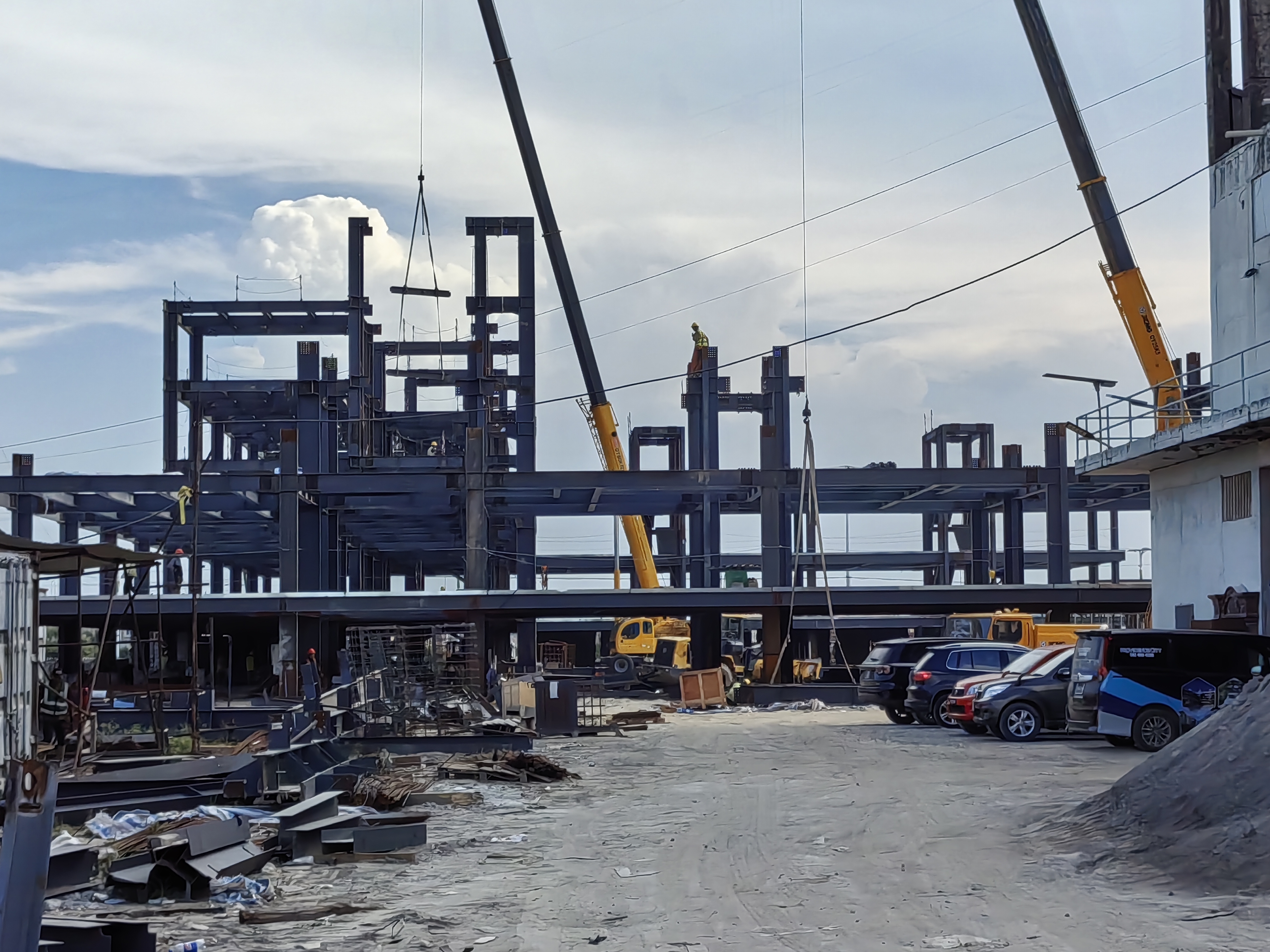 Prefabricated Wide Span Steel Structure Workshop Building Custom H Section Steel Frame Factory for Heavy Industry Manufacturing