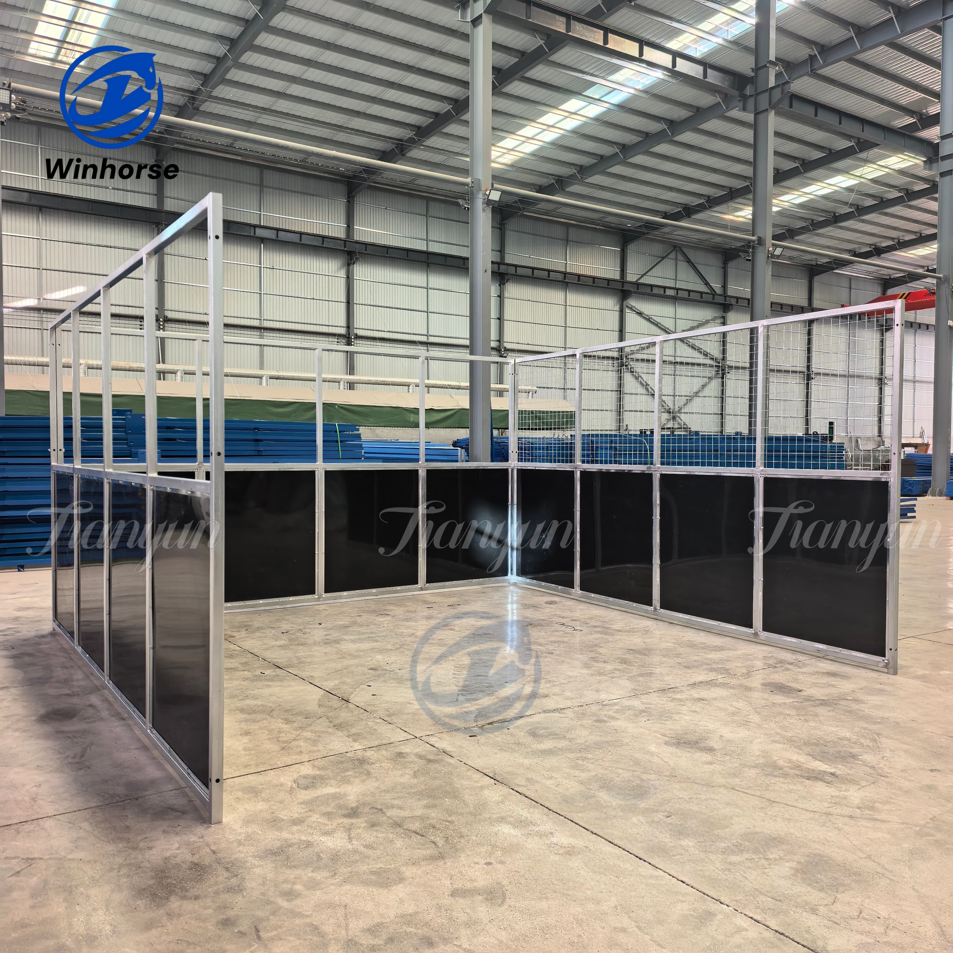 Hot Sale in Australia Outdoor Horse Shelter Farm Shed Modular Prefab Hot Dip Galvanized Steel Frame Horse Box Stable with Roof