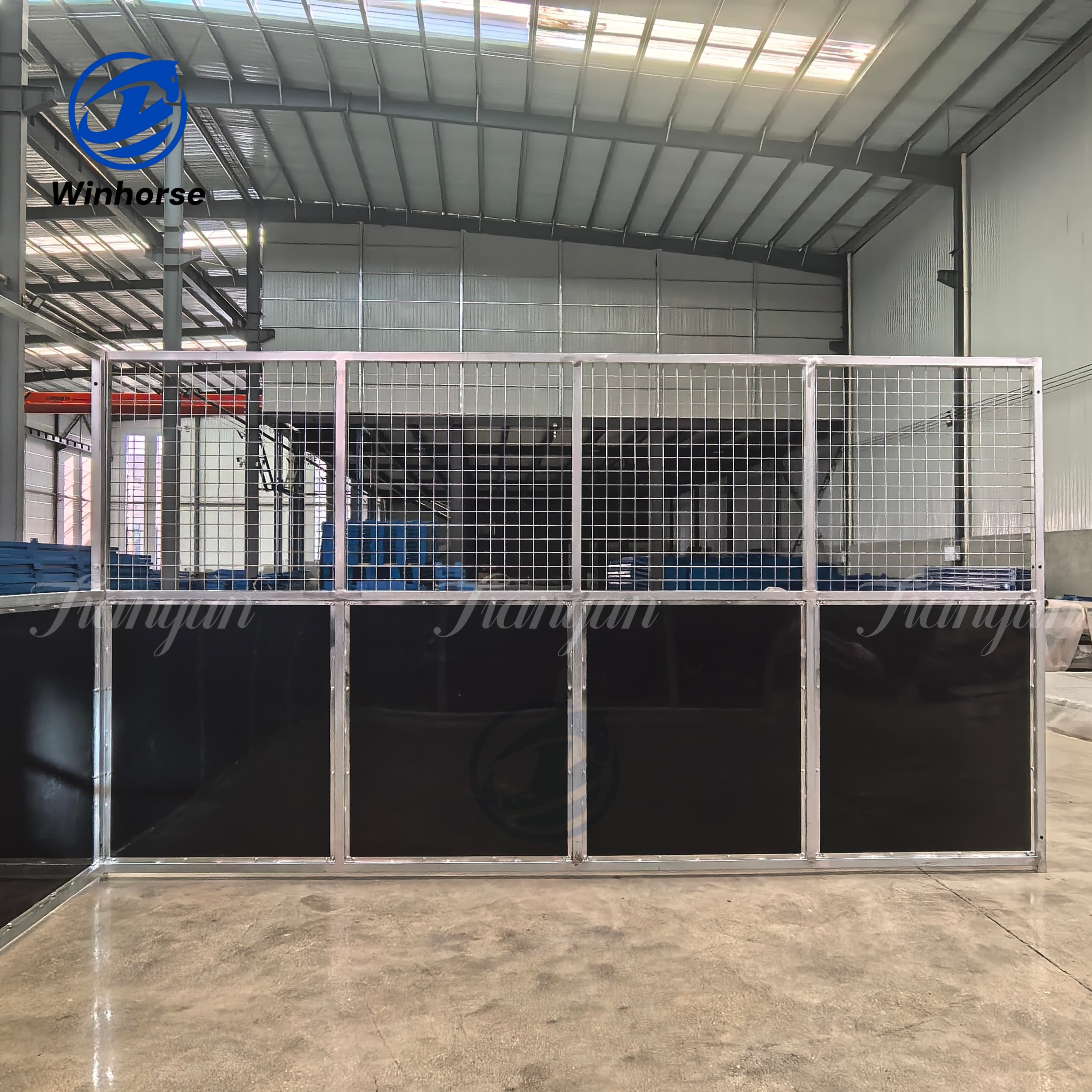 Hot Sale in Australia Outdoor Horse Shelter Farm Shed Modular Prefab Hot Dip Galvanized Steel Frame Horse Box Stable with Roof