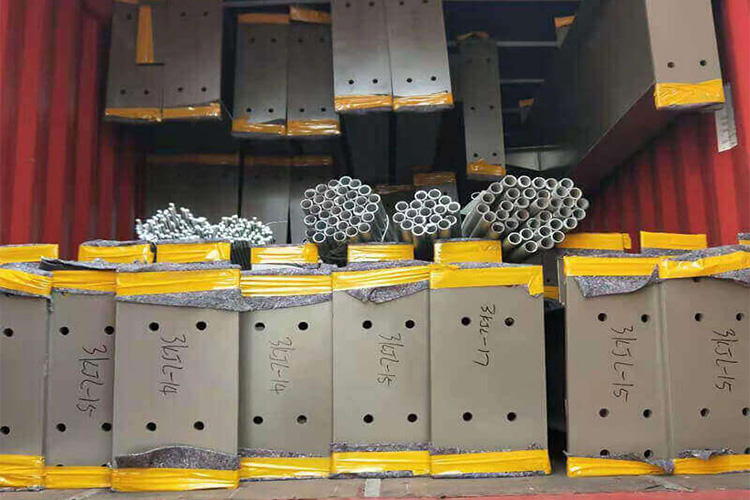 Container Shipping Arrangement 1