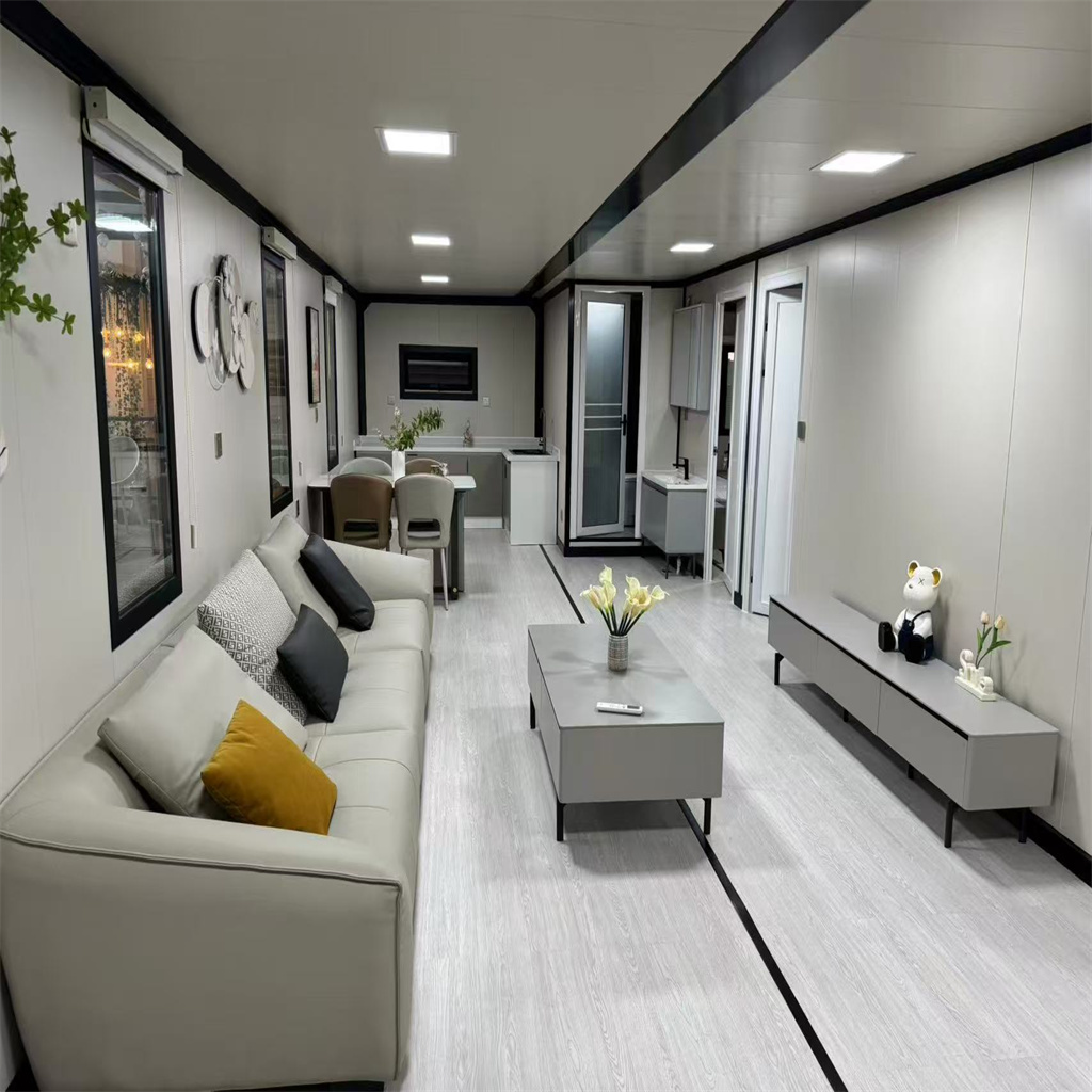 Remote Hot Sale Expandable 20ft 40ft Container House 3 4 Bedroom Folding Modular Prefabricated for Commercial Use for Hospitals