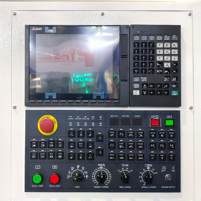 Vmc1160 Metal Processing Milling Vertical Machining Center High Speed Automated Machining Center