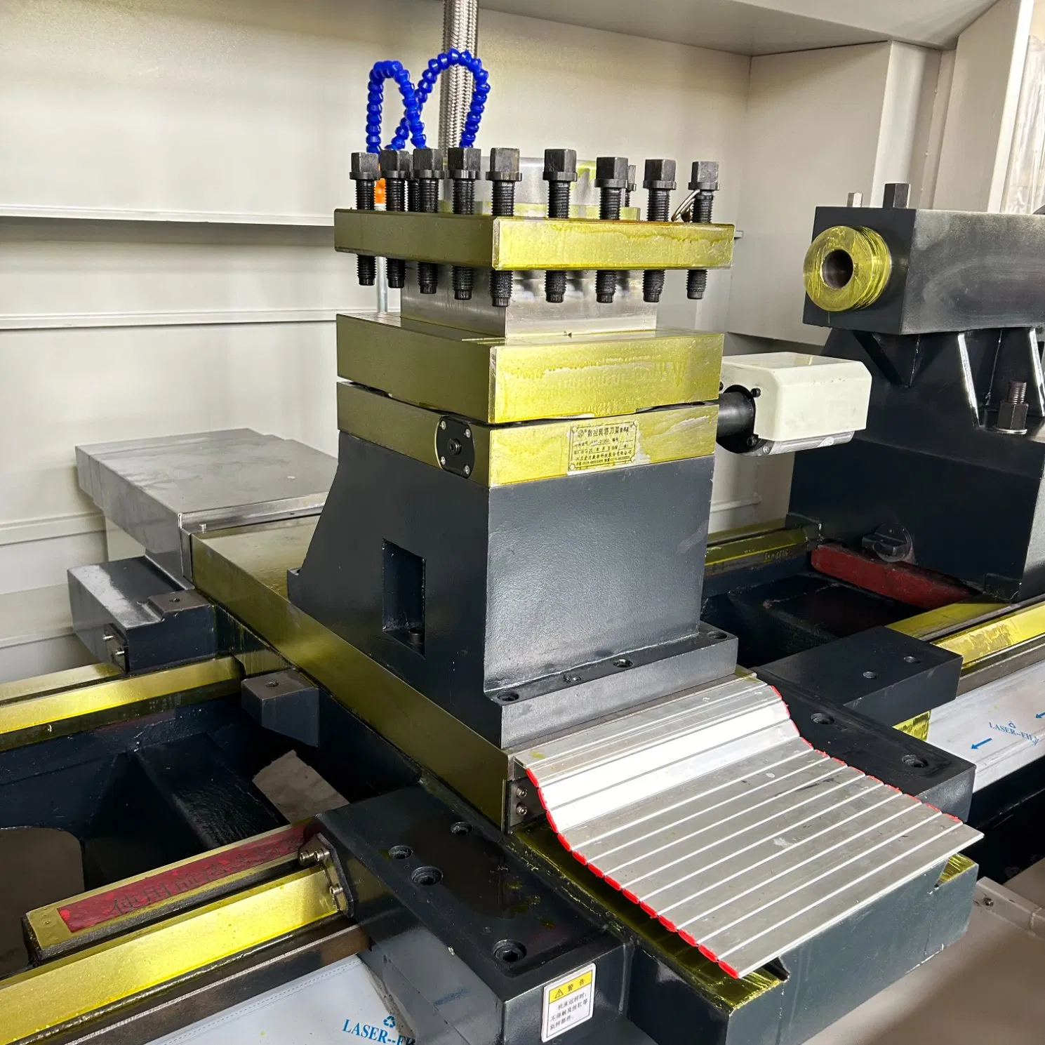 Heavy Duty Flat Bed CNC Lathe Machine Ck6180 Ck61110 CNC Lathe Metal CNC Cutting Lathe Horizontal CNC Lathe CNC Turning Lathe