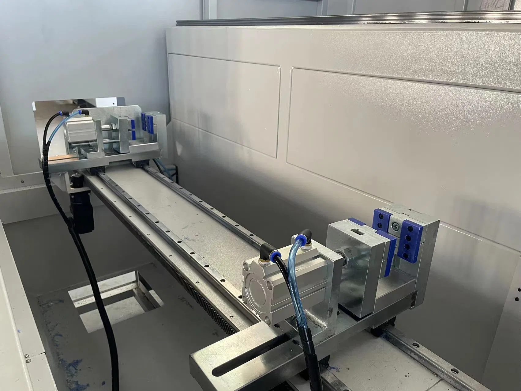 Industrial Aluminum Profile High Speed CNC Machining Center