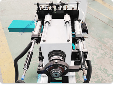 Economical Small Crafts CNC Wood Lathe with Standard Turning Tool for Chess