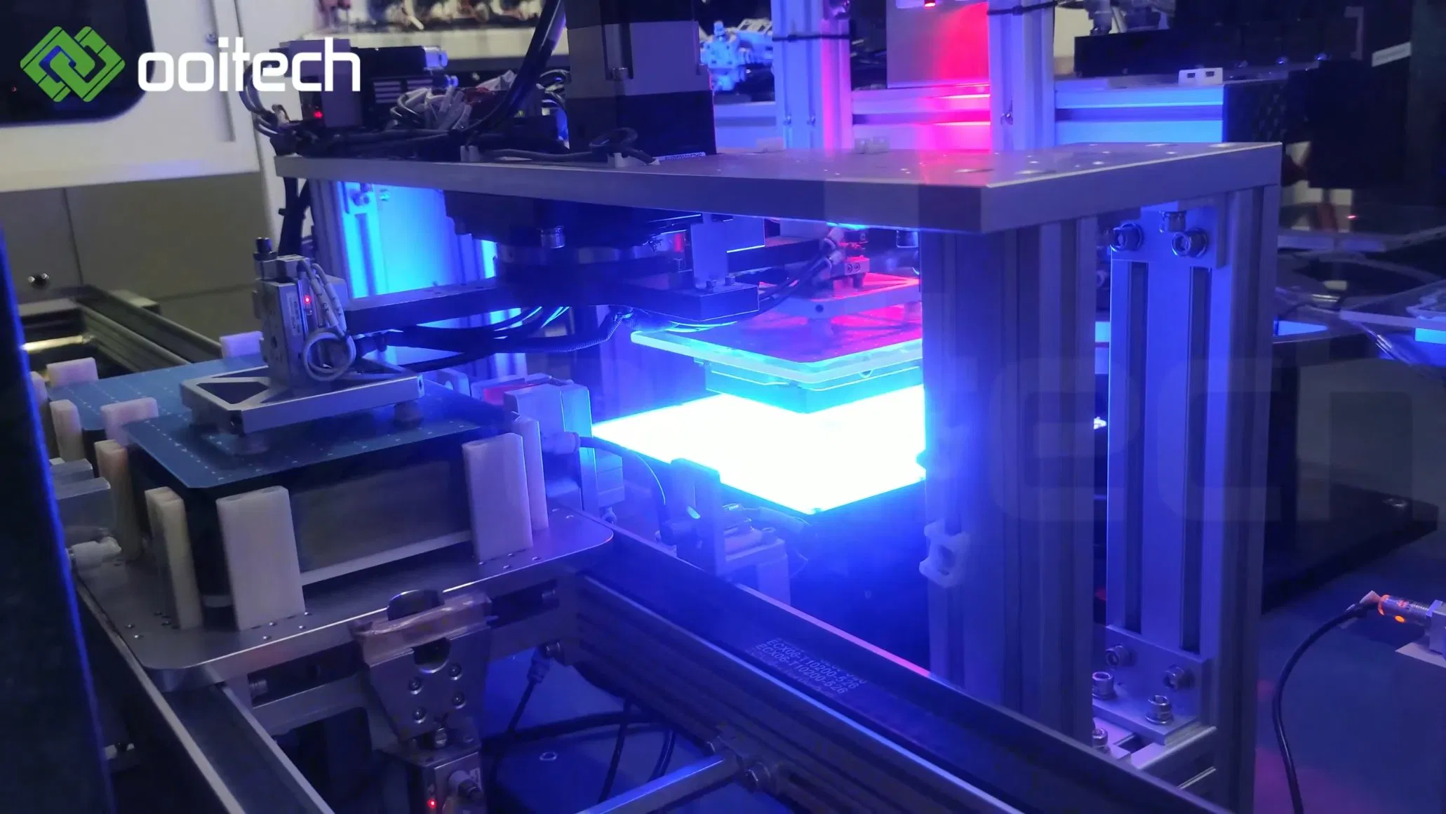 Non-Destructive Laser Cutter Machine with High-Speed Performance