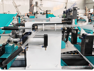 Economical Small Crafts CNC Wood Lathe with Standard Turning Tool for Chess