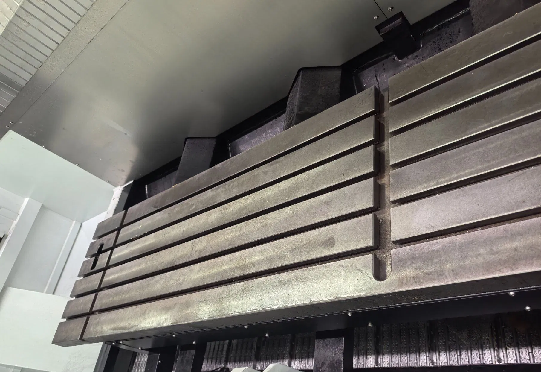 Dhv-Z 2565 Series High-Speed Long Stroke Machining Center CNC Machine