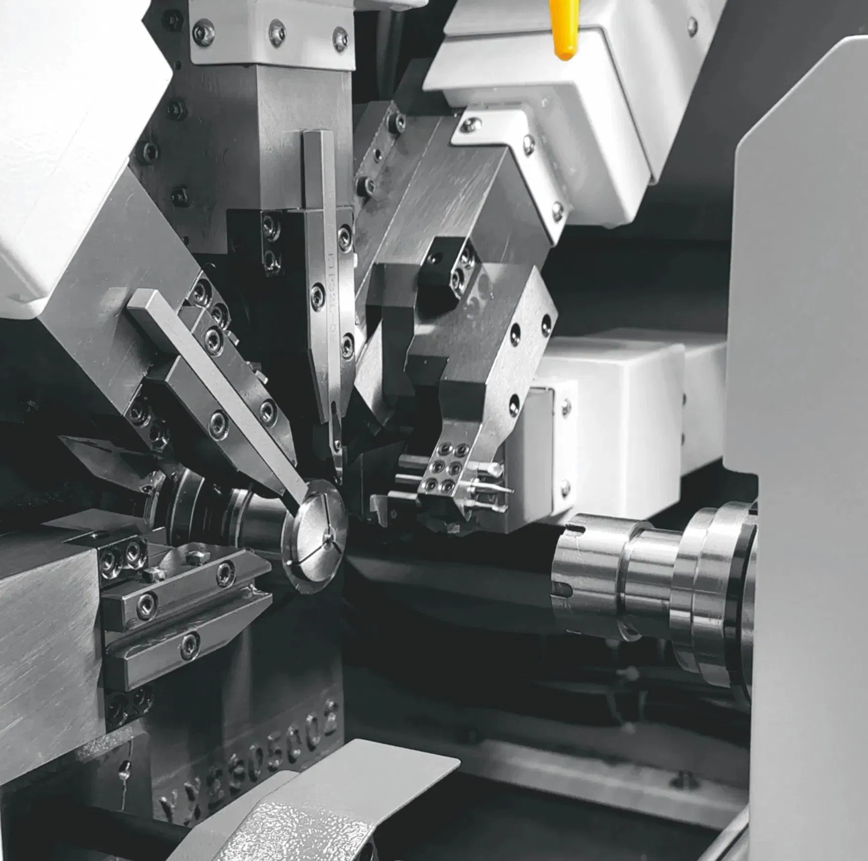 Five Tool Simultaneous CNC Lathe Turning Machine Precision Cam CNC Lathe