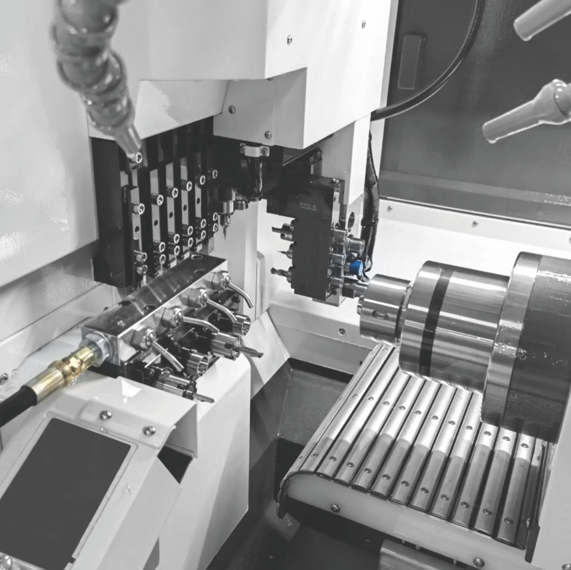 Swiss Type Turning and Milling Machine Automatic Long Bar Feeder