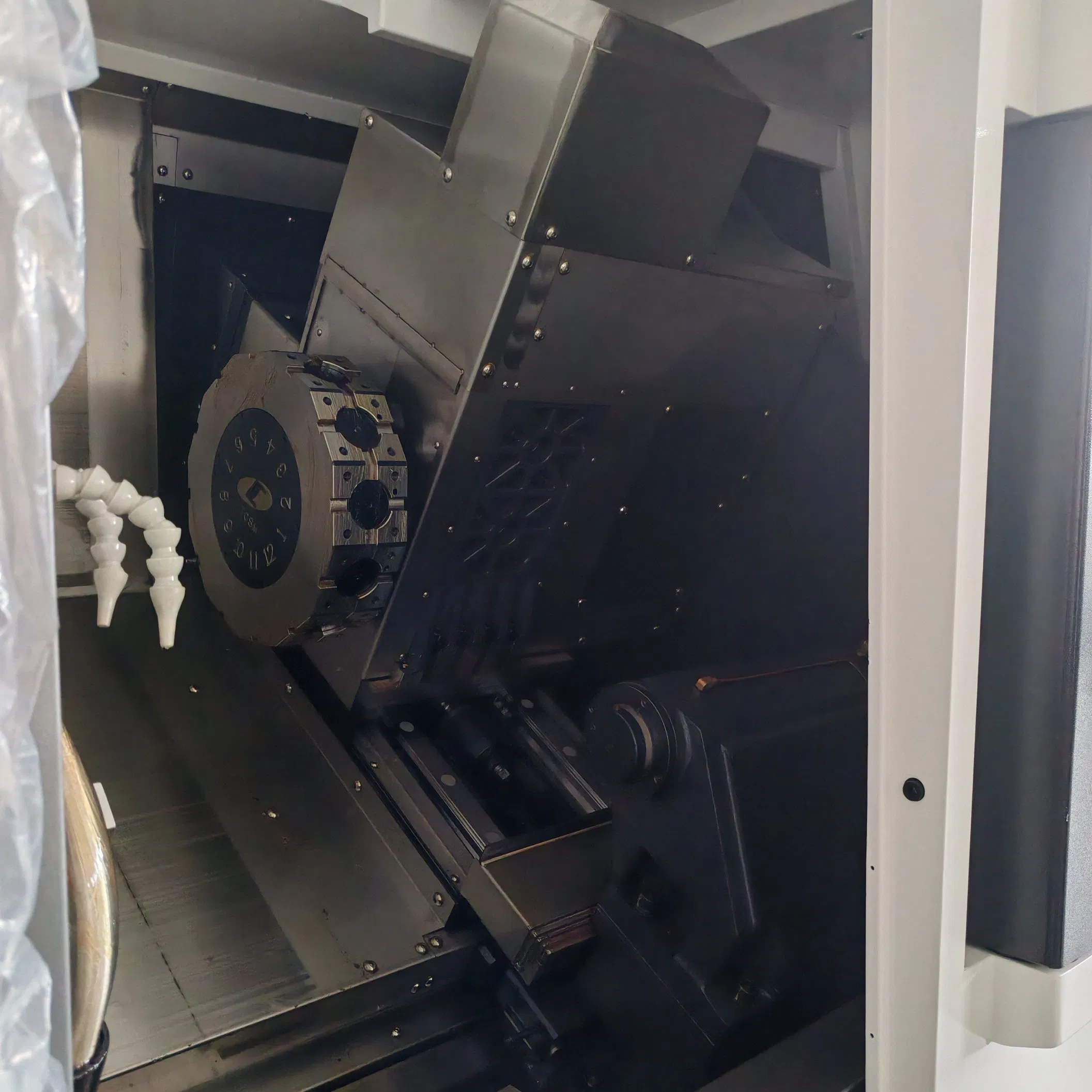 Multi-Axis Turning Machine CNC Lathe Machine with Fanuc Control System