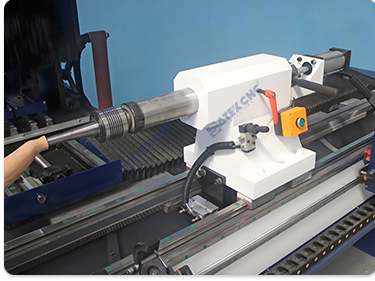 User-Friendly 5-Axis CNC Wood Lathe with Automatic Feeding for Batch Production