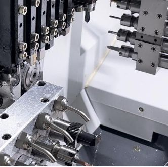 Swiss Type Turning and Milling Machine Automatic Long Bar Feeder