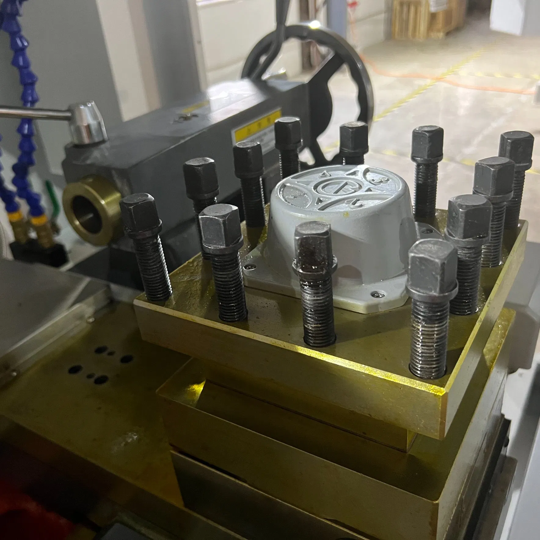 Ck6150 China High Precision Speed Performance Heavy Duty Automatic Metal Bench Desktop Horizontal Torno Cutting Turning Machine Center Tool Flat Bed CNC Lathe