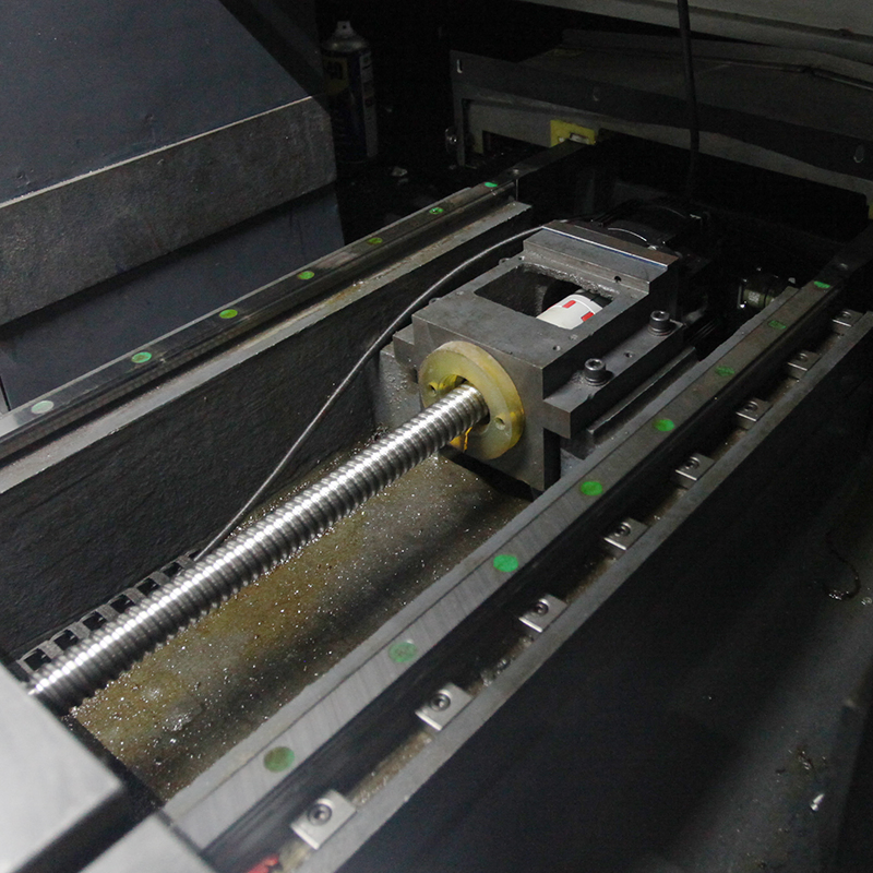 V6 High-Speed Linear Milling Machine -Vertical CNC Machining Center