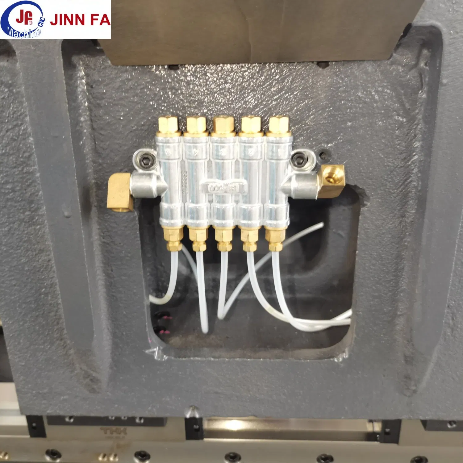 JINNFA YK-260M &nbsp;CNC Milling Machine for Metal Turn-Mill Combination