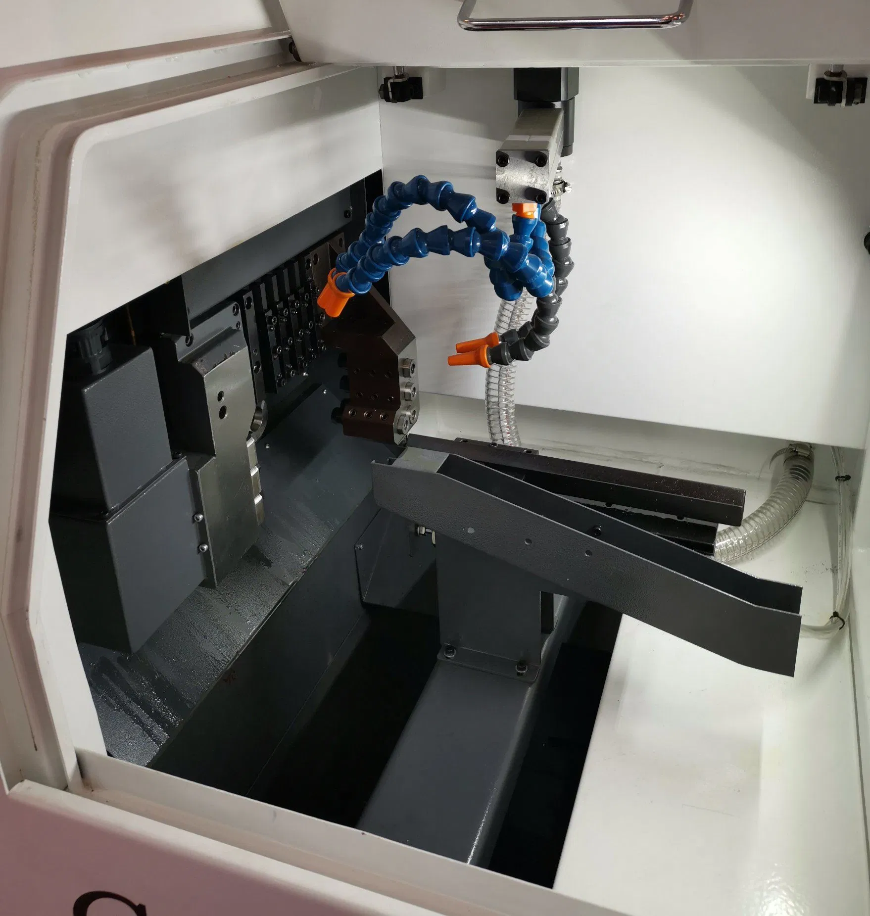 Swiss Type Automated High Precision Turning Machine Model (BL-CSL123/203)