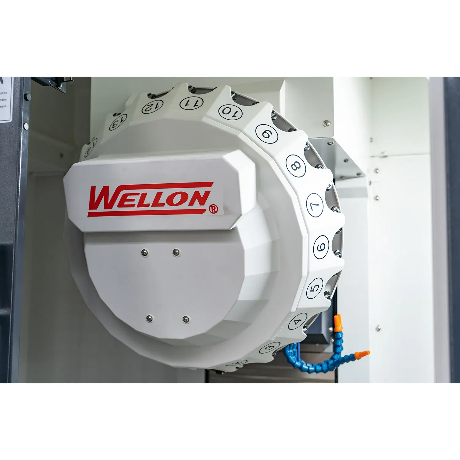 Good Quality Vertical CNC Drilling Tapping Center/CNC Tapping Machine TD600 TD700