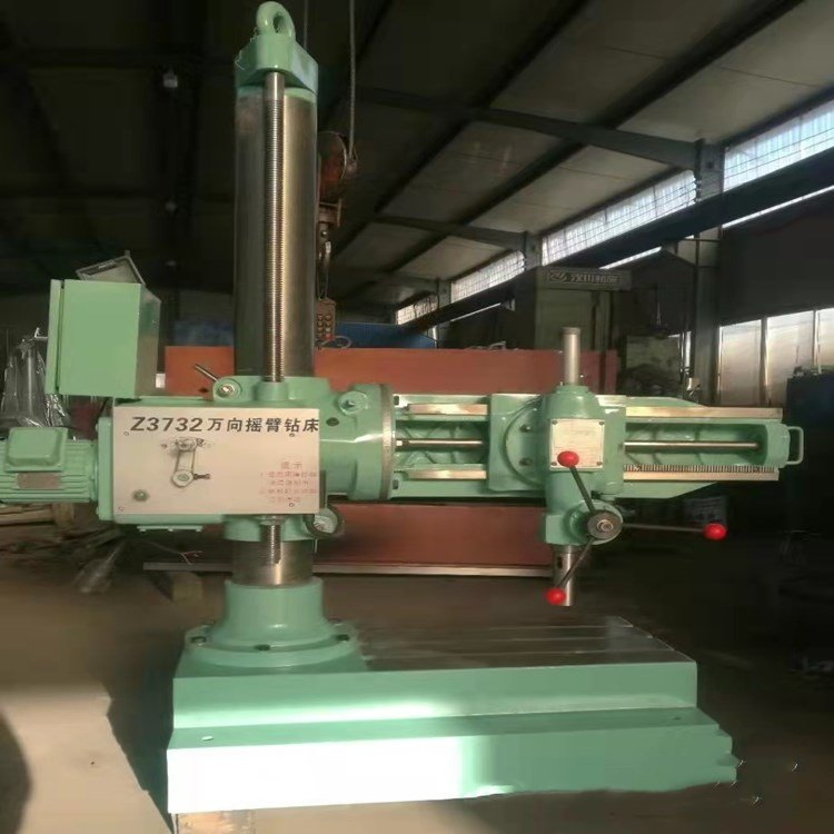 Factory Price High Machining Accuracy Vertical Metal Antiskid Diameter Drill Drilling Press Tapping Gear Driven Pillar Machinery Z3050 Radial Drilling Machine