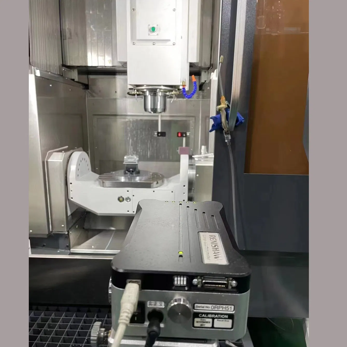 CNC Control System Multi Axis Machining Centre Lisn-Wz500 Ultrasonic Machining Center Milling System China 5 Axis 5 Linkage Machining Center