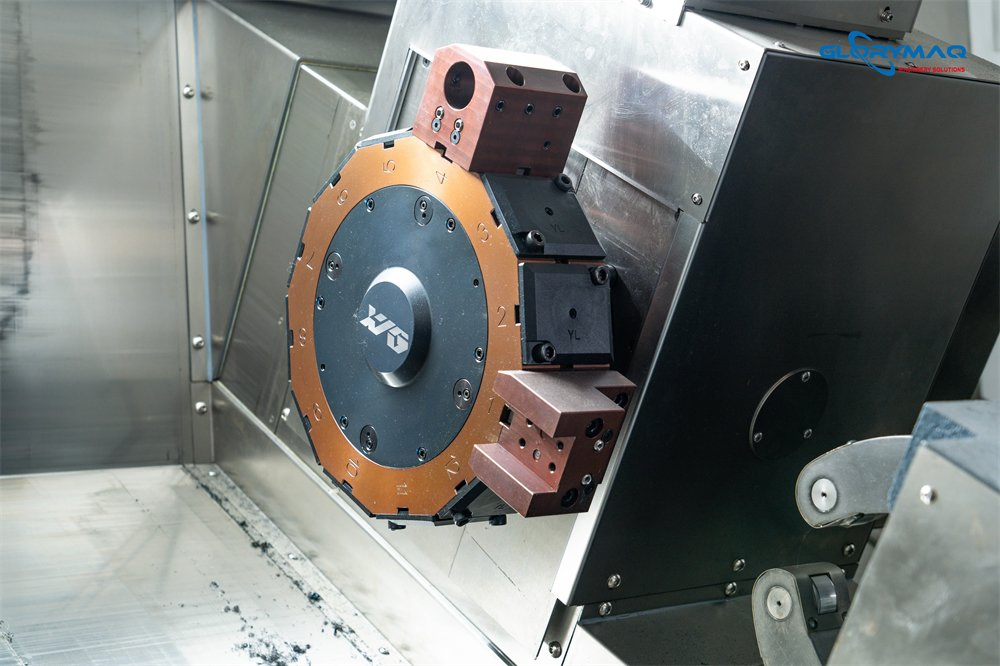 Glorymaq GM-200hy High Precision Metal Slant Bed Lathe Turning Center Universal Horizontal Lathe Machine Tool